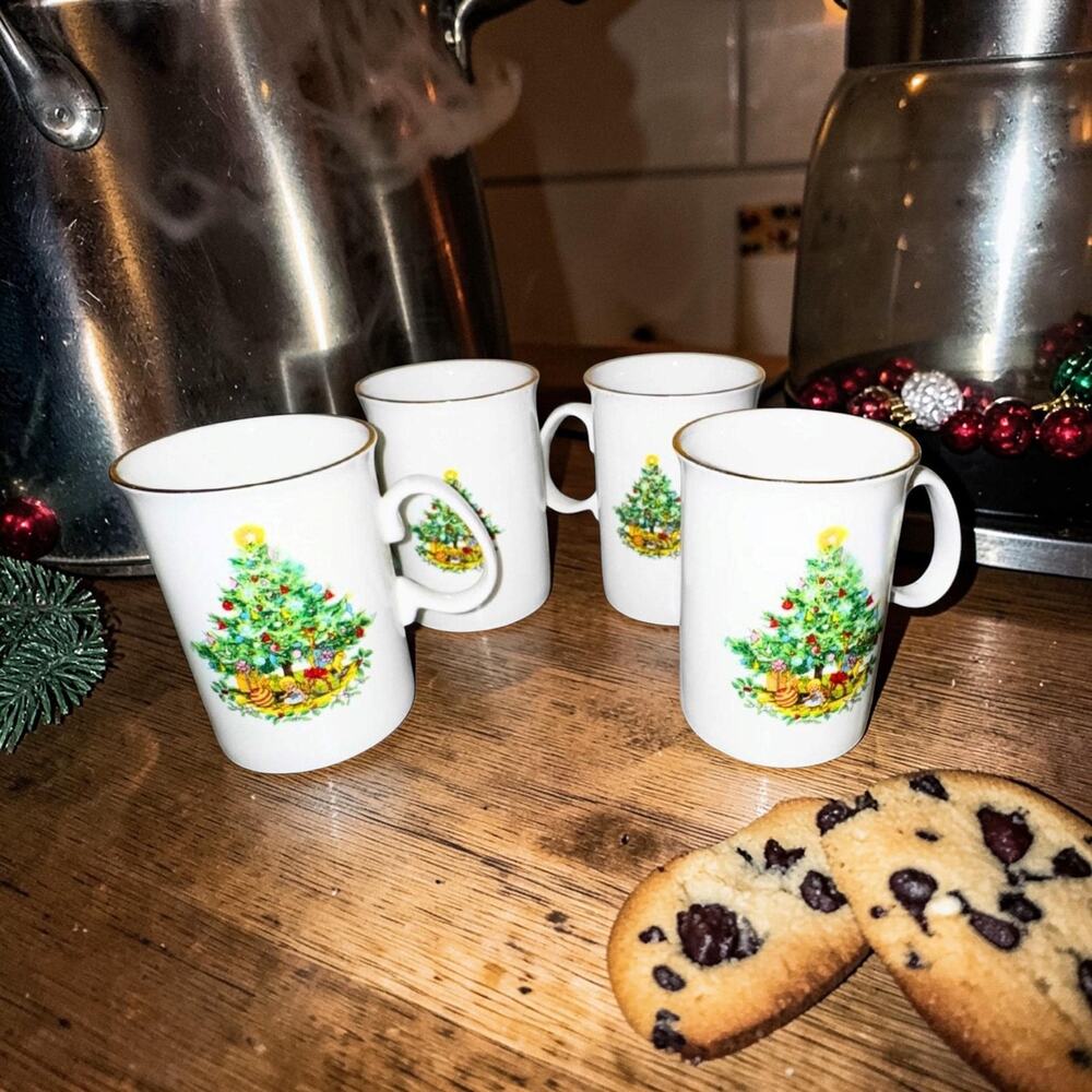 Vintage Jason Fine Bone China Christmas Tree Mugs Set of 4 Made in England